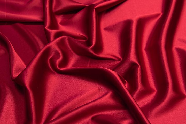 Шелк атлас стрейч (о) вишневый - итальянские ткани Тессутидея арт. 10-1254