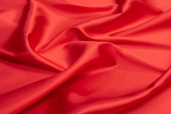 Шелк атлас стрейч (о) алый - итальянские ткани Тессутидея арт. 10-1210