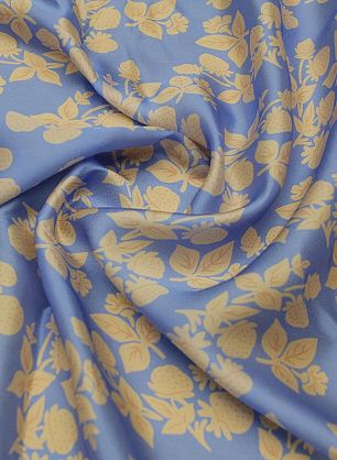 Шармюз (н) бежевый ягодный рисунок на голубом - в интернет-магазине тканей Тессутидея арт. 10-3422