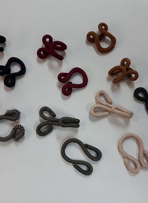 Крючок декоративный в ассортименте - в интернет-магазине тканей Тессутидея арт. F-4115