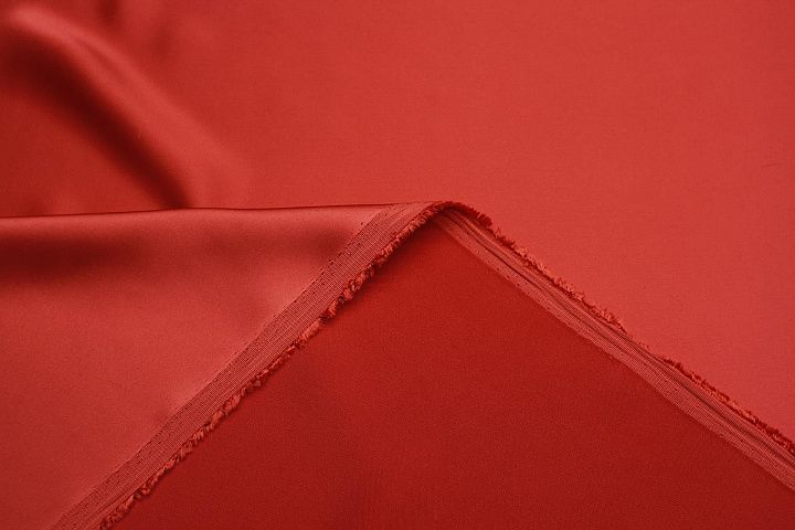 Плательный атлас стрейч (о) красно-коралловый - итальянские ткани Тессутидея арт. 03-7410
