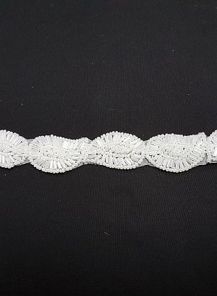 Тесьма аппликация из стекляруса (о) айвори ш-2,5см - в интернет-магазине тканей Тессутидея арт. F-3204