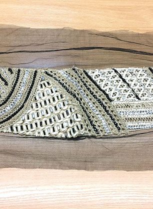 Аппликация на сетке (н) черно-бежевая Blumarine - в интернет-магазине тканей Тессутидея арт. F-3292