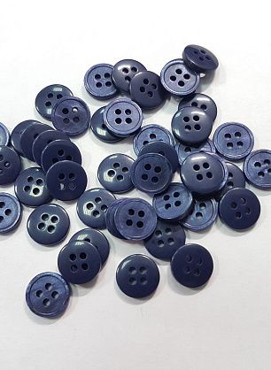 Пуговица пластик 4 прокола d-10мм темно-синяя - в интернет-магазине тканей Тессутидея арт. F-5276