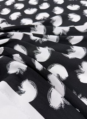 Плательная вискоза креп 166 г/м (н) крупный белый рисунок на черном - в интернет-магазине тканей Тессутидея арт. 04-1832