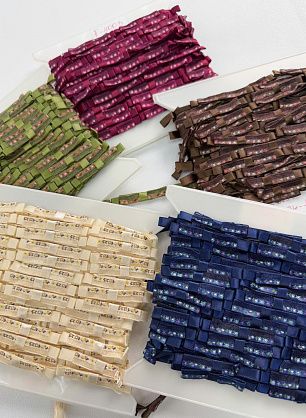 Тесьма декоративная из бантиков Divine в ассортименте - в интернет-магазине тканей Тессутидея арт. F-4003