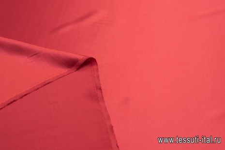 Шелк атлас (о) красный - итальянские ткани Тессутидея арт. 10-1072
