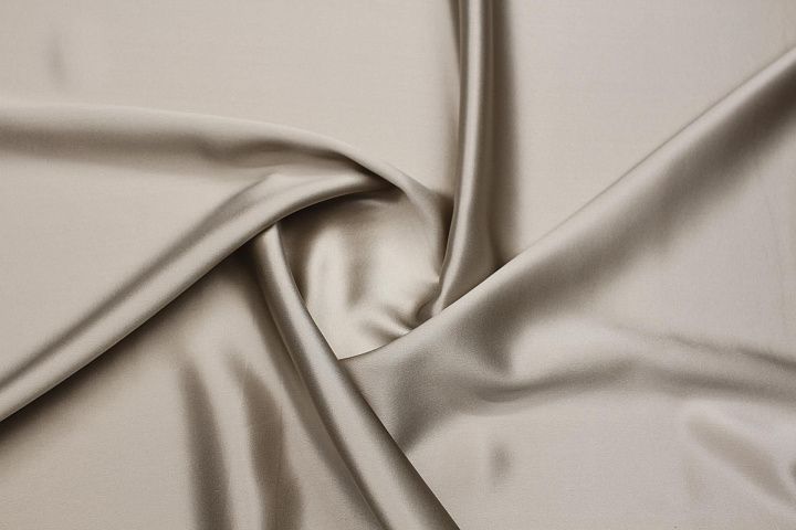 Шелк атлас (о) светло-серо-бежевый - итальянские ткани Тессутидея арт. 10-3864