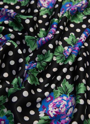 Шелк атлас (н) цветочный орнамент и белый горох на черном - в интернет-магазине тканей Тессутидея арт. 10-0912