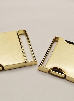 Пряжка металл золото ш-4см - итальянские ткани Тессутидея F-6927