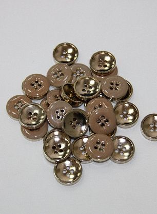 Пуговица металл глазированная 4 прокола бежевая d-18mm  - итальянские ткани Тессутидея F-2530
