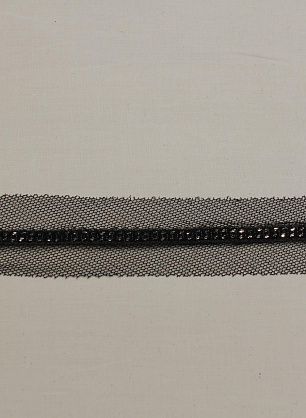 Цепь металл никель на черной сетке - итальянские ткани Тессутидея F-6188