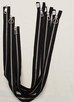 Молния тип 5 металл 2 замка 70-80см серебро - в интернет-магазине тканей Тессутидея арт. F-6617