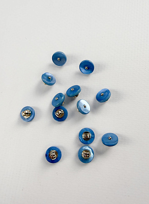Пуговица комбинированная на ножке d-10мм голубая с золотой вставкой - итальянские ткани Тессутидея.