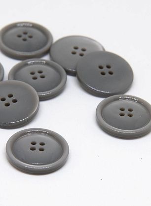 Пуговица пластик 4 прокола d-19мм серая перламутровая - в интернет-магазине тканей Тессутидея арт. F-4710