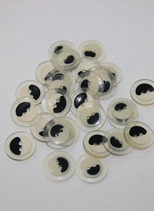 Пуговица 2 прокола черно-белая d-22mm  - в интернет-магазине тканей Тессутидея арт. F-2534