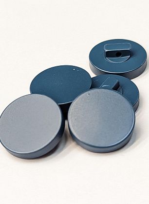 Пуговица пластик на ножке d-18мм синяя - в интернет-магазине тканей Тессутидея арт. F-6146