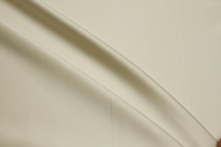 Плательный атлас стрейч (о) молочный - итальянские ткани Тессутидея арт. 03-7415