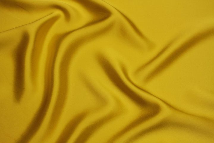 Шелк атлас дабл (о) ярко-желтый - итальянские ткани Тессутидея арт. 10-3223