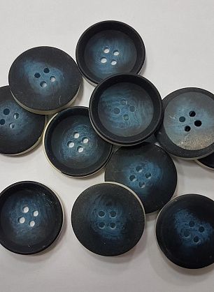 Пуговица пластик 4 прокола d-28мм синяя с бежевым ободком - в интернет-магазине тканей Тессутидея арт. F-5106