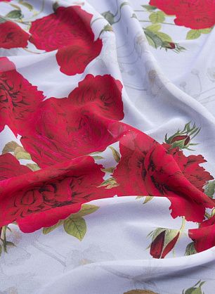 Шифон (н) розы на голубом - в интернет-магазине тканей Тессутидея арт. 10-1314