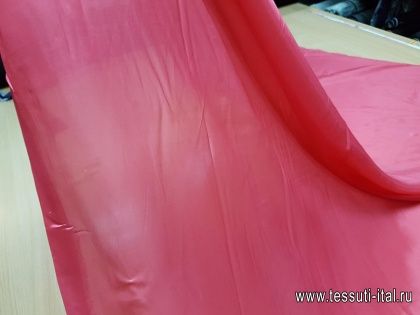 Подкладочная стрейч (о) красно-розовая  - итальянские ткани Тессутидея арт. 08-0755