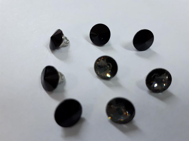 Пуговица на ножке d-8мм черный, серый страз Swarovski - итальянские ткани Тессутидея арт. F-4132